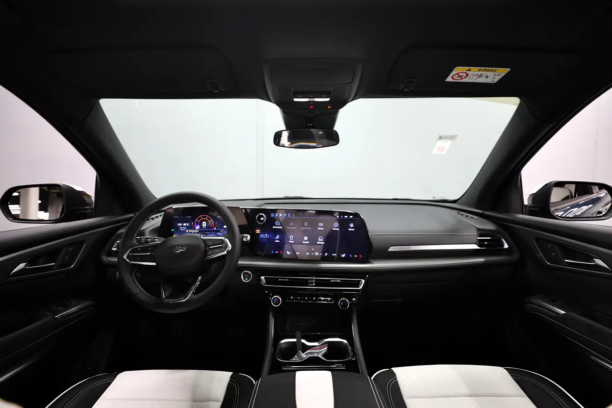 CHEVROLET Traverse LT 2024 - photo 9 - Import Émirats | International Cars