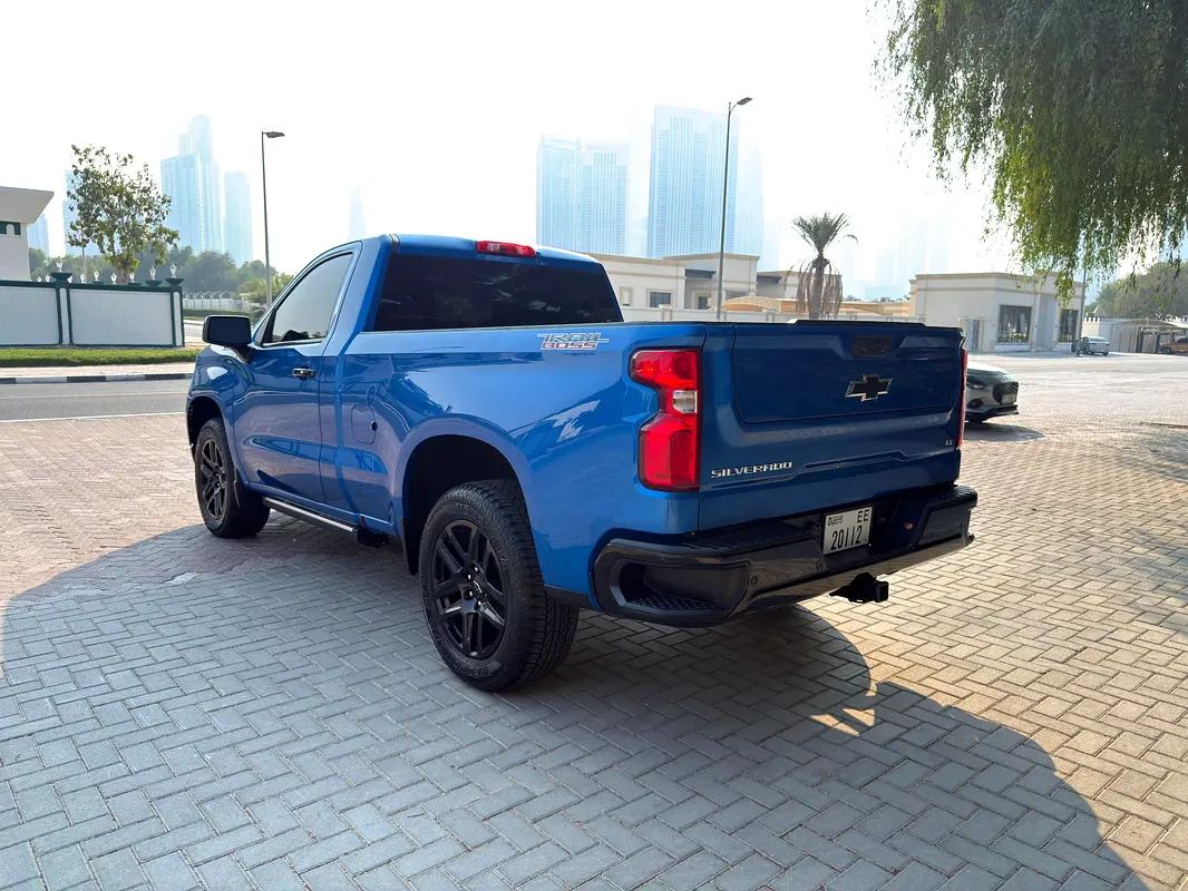 CHEVROLET Silverado Other 2023 - photo 5 - Import Émirats | International Cars