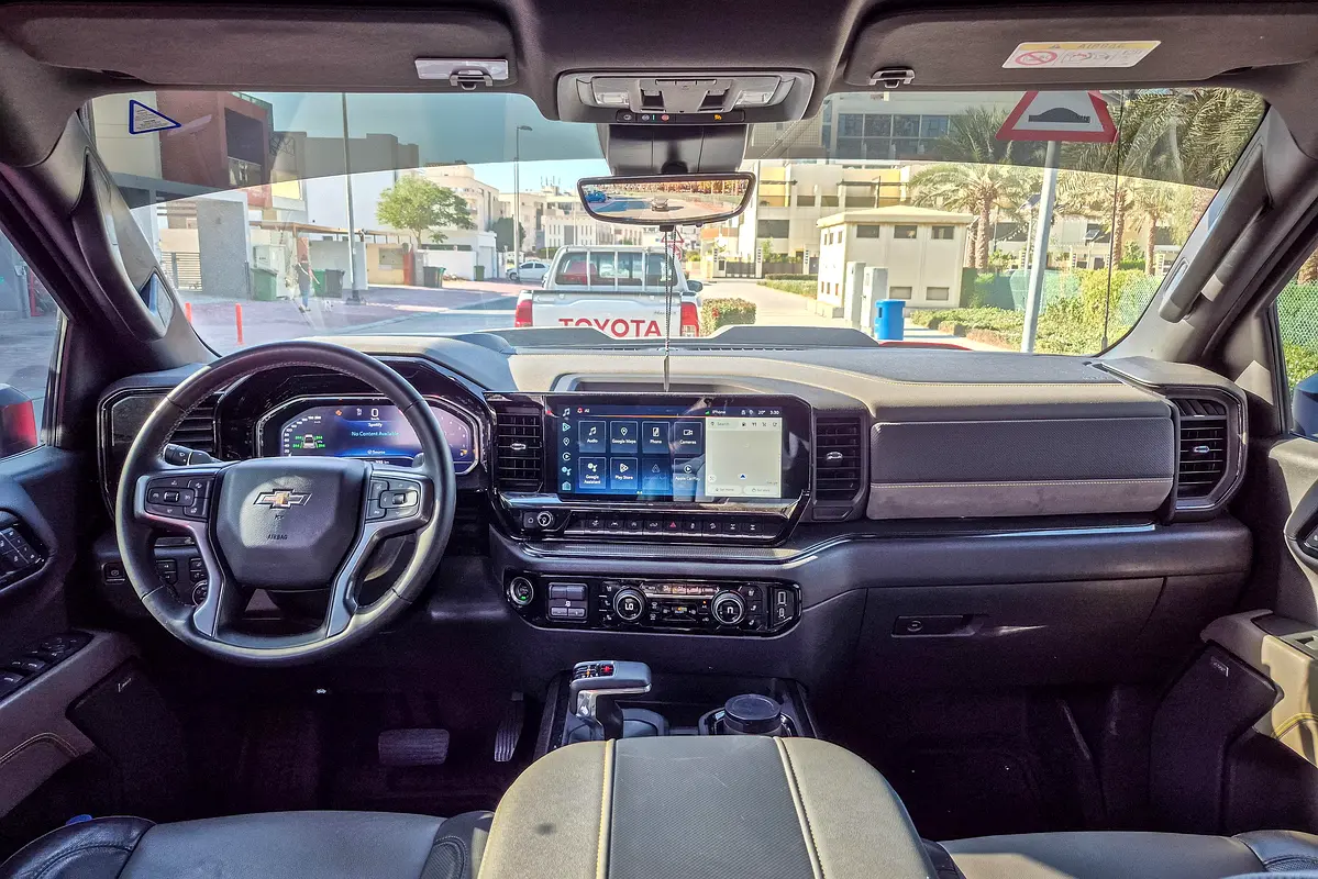 CHEVROLET Silverado ZR2 2023 - photo 9 - Import Émirats | International Cars