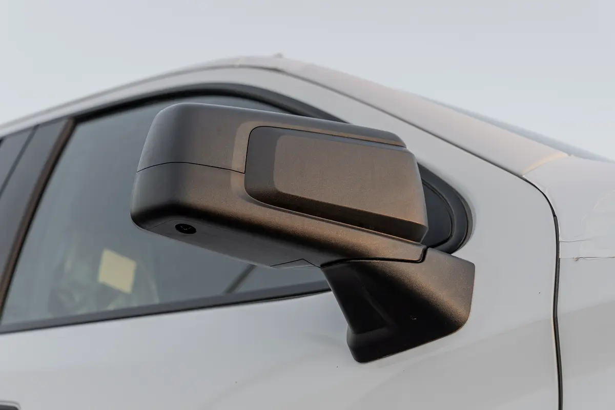 CHEVROLET Silverado WT 2025 - photo 9 - Import Émirats | International Cars