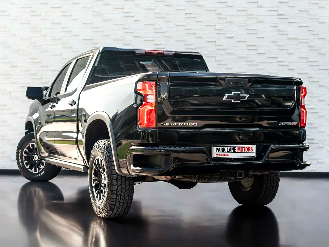 CHEVROLET Silverado ZR2 2022 - photo 3 - Import Émirats | International Cars
