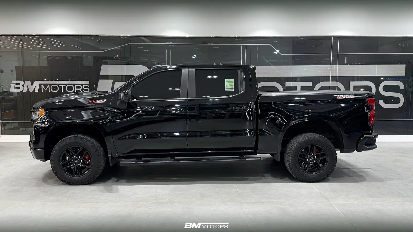 CHEVROLET Silverado 1500 LT Trail Boss 2023 - photo 4 - Import Émirats | International Cars
