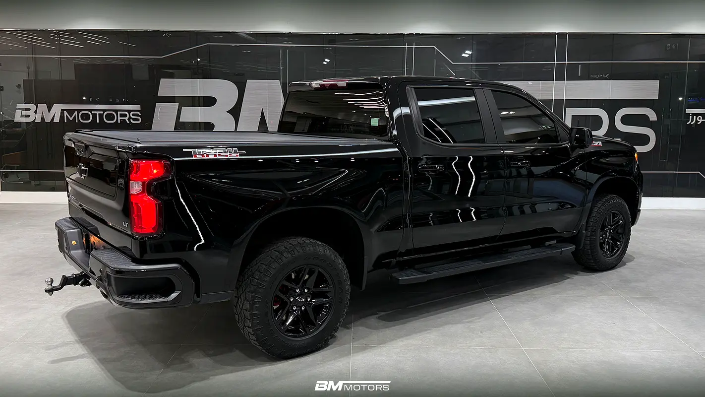 CHEVROLET Silverado 1500 LT Trail Boss 2023 - photo 6 - Import Émirats | International Cars