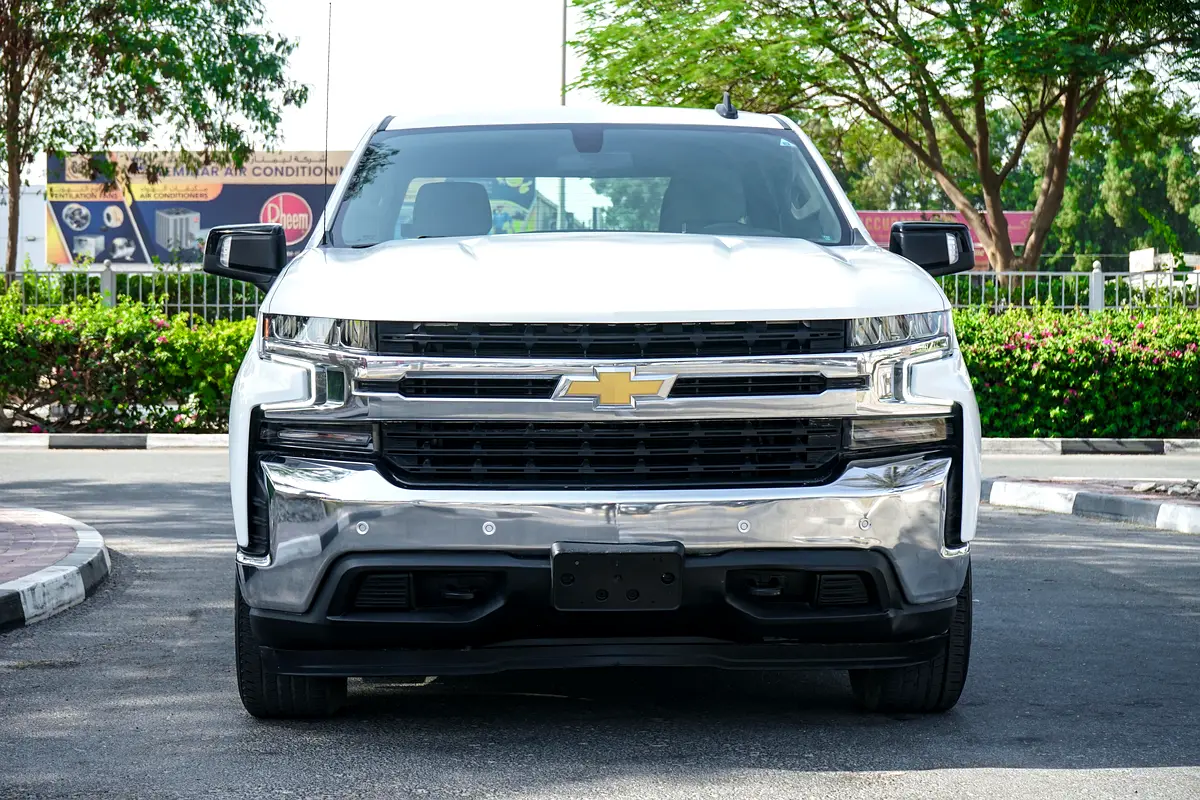 CHEVROLET Silverado LT 2021 - photo 3 - Import Émirats | International Cars