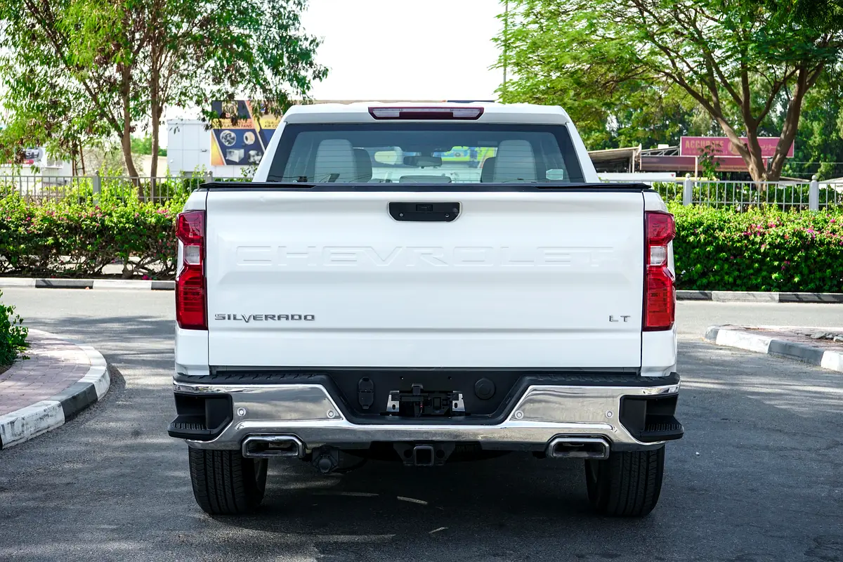 CHEVROLET Silverado LT 2021 - photo 5 - Import Émirats | International Cars