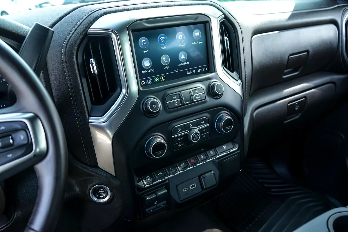 CHEVROLET Silverado LT 2021 - photo 8 - Import Émirats | International Cars