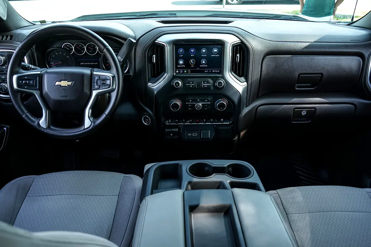 CHEVROLET Silverado LT 2021 - photo 9 - Import Émirats | International Cars