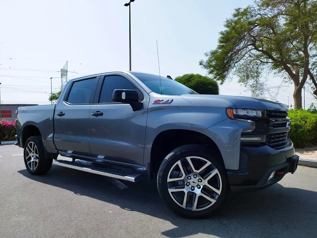 CHEVROLET Silverado LT 2021 - photo 8 - Import Émirats | International Cars