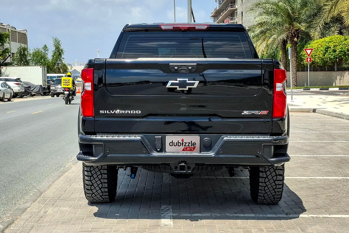 CHEVROLET Silverado ZR2 2025 - photo 7 - Import Émirats | International Cars