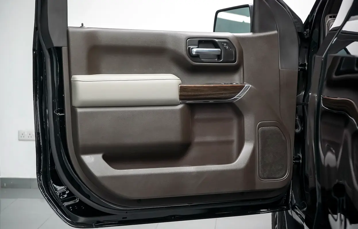 CHEVROLET Silverado 1500 LT Trail Boss 2021 - photo 10 - Import Émirats | International Cars