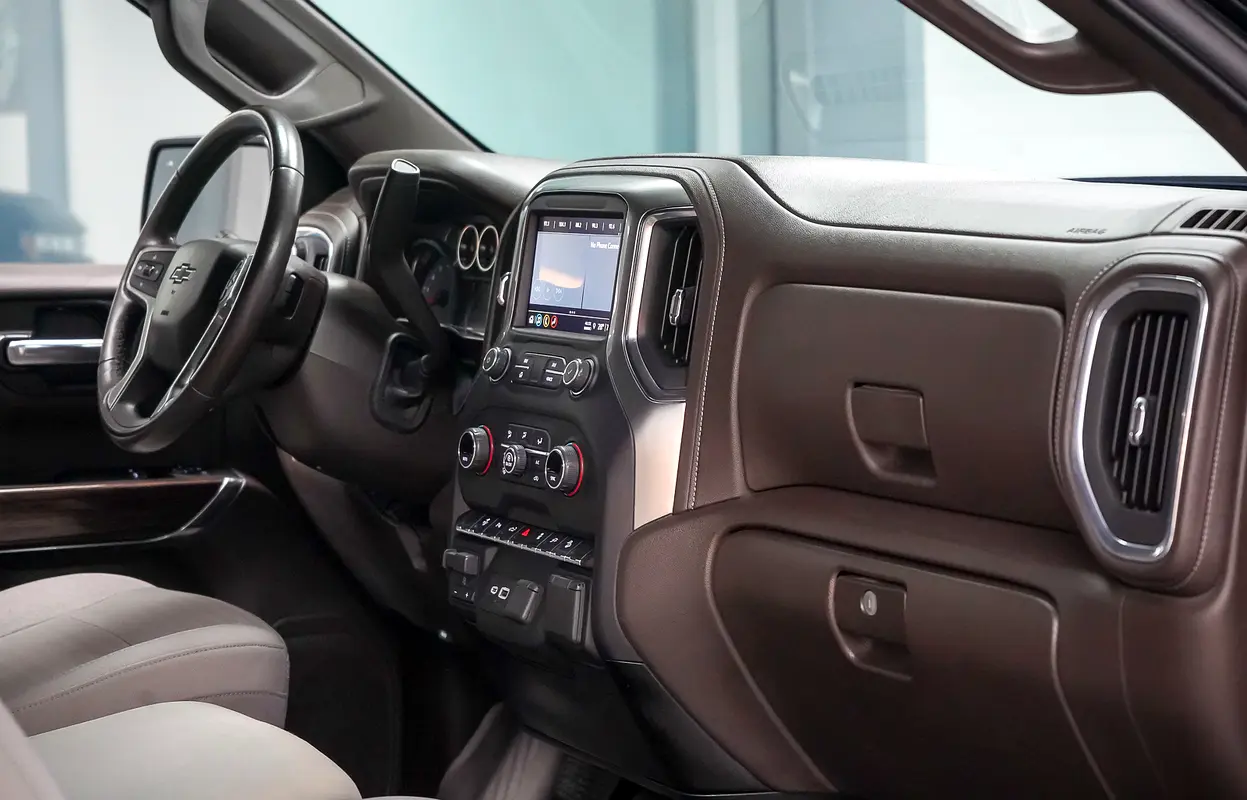 CHEVROLET Silverado 1500 LT Trail Boss 2021 - photo 12 - Import Émirats | International Cars