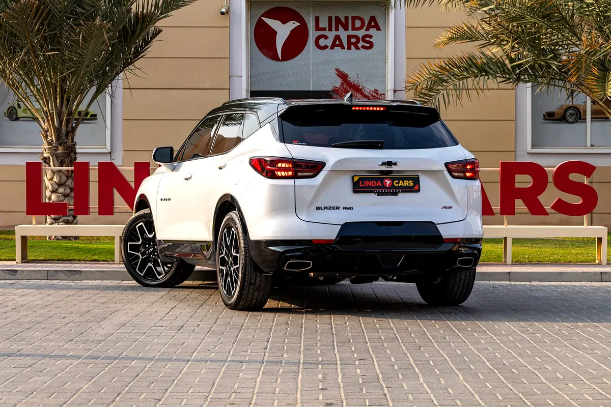 CHEVROLET Blazer RS 2024 - photo 8 - Import Émirats | International Cars
