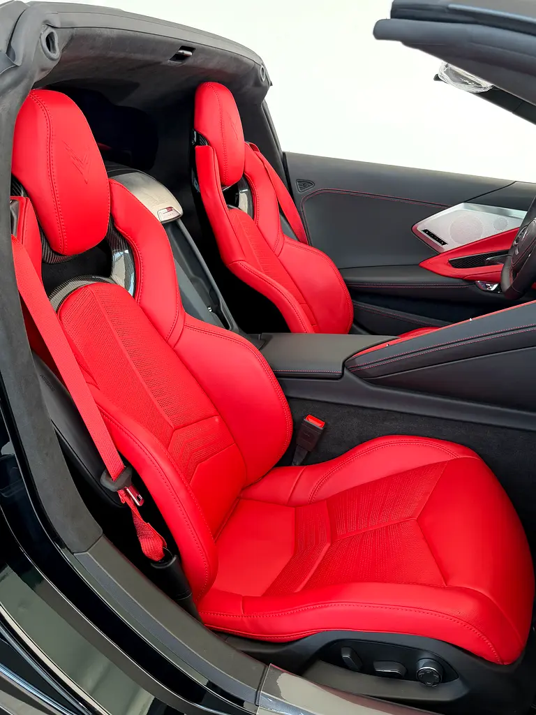 CHEVROLET Corvette C8 3LT 2024 - photo 11 - Import Émirats | International Cars