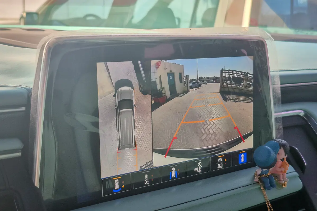 CHEVROLET Tahoe RST 2023 - photo 12 - Import Émirats | International Cars