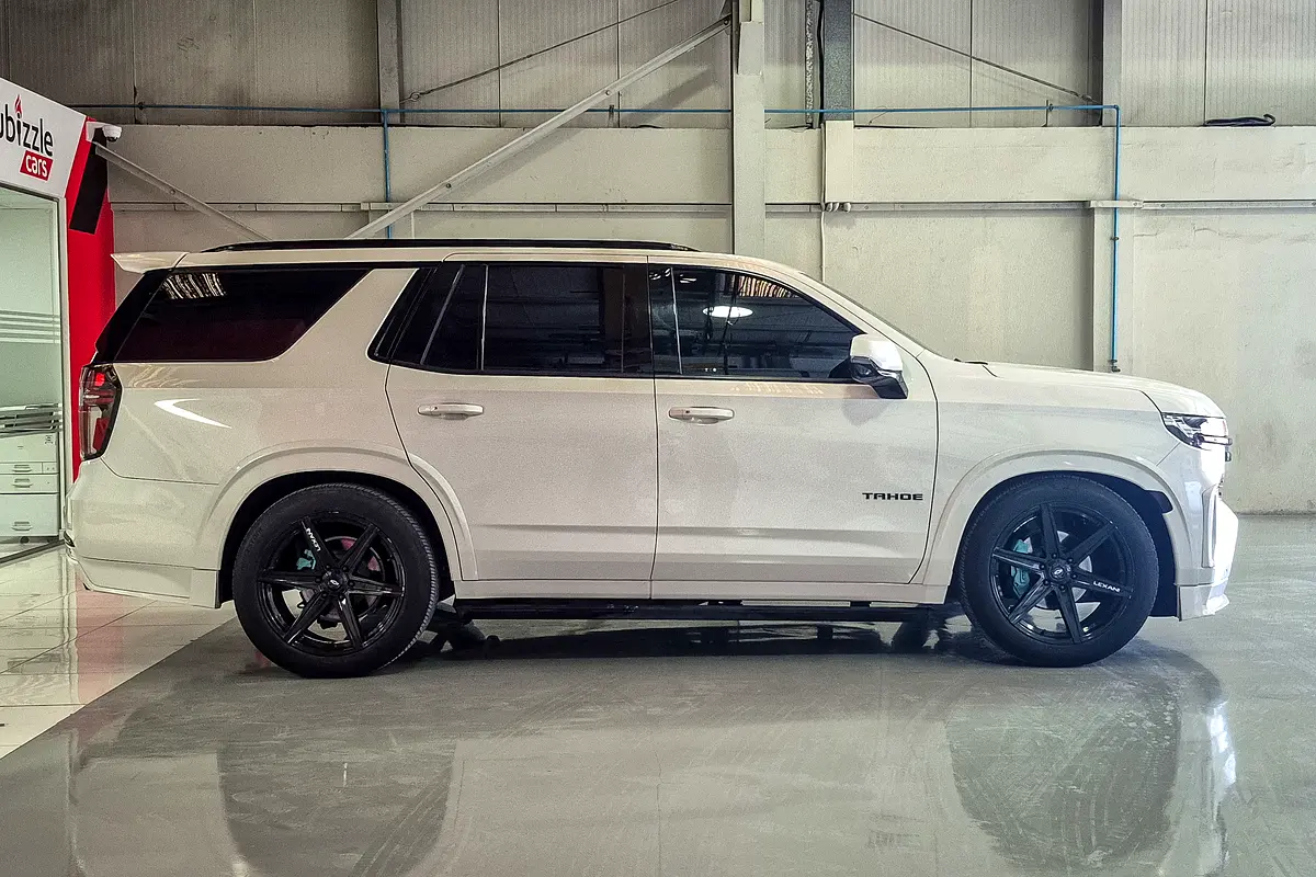 CHEVROLET Tahoe RST 2023 - photo 4 - Import Émirats | International Cars