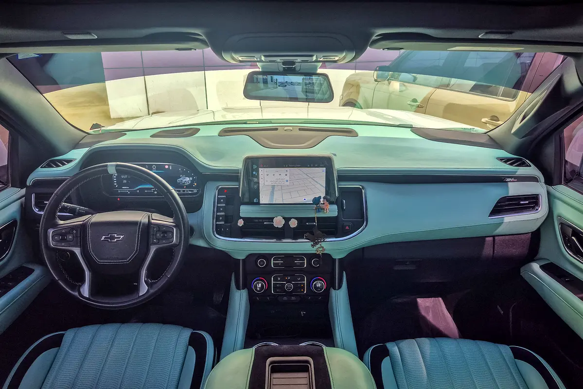 CHEVROLET Tahoe RST 2023 - photo 8 - Import Émirats | International Cars