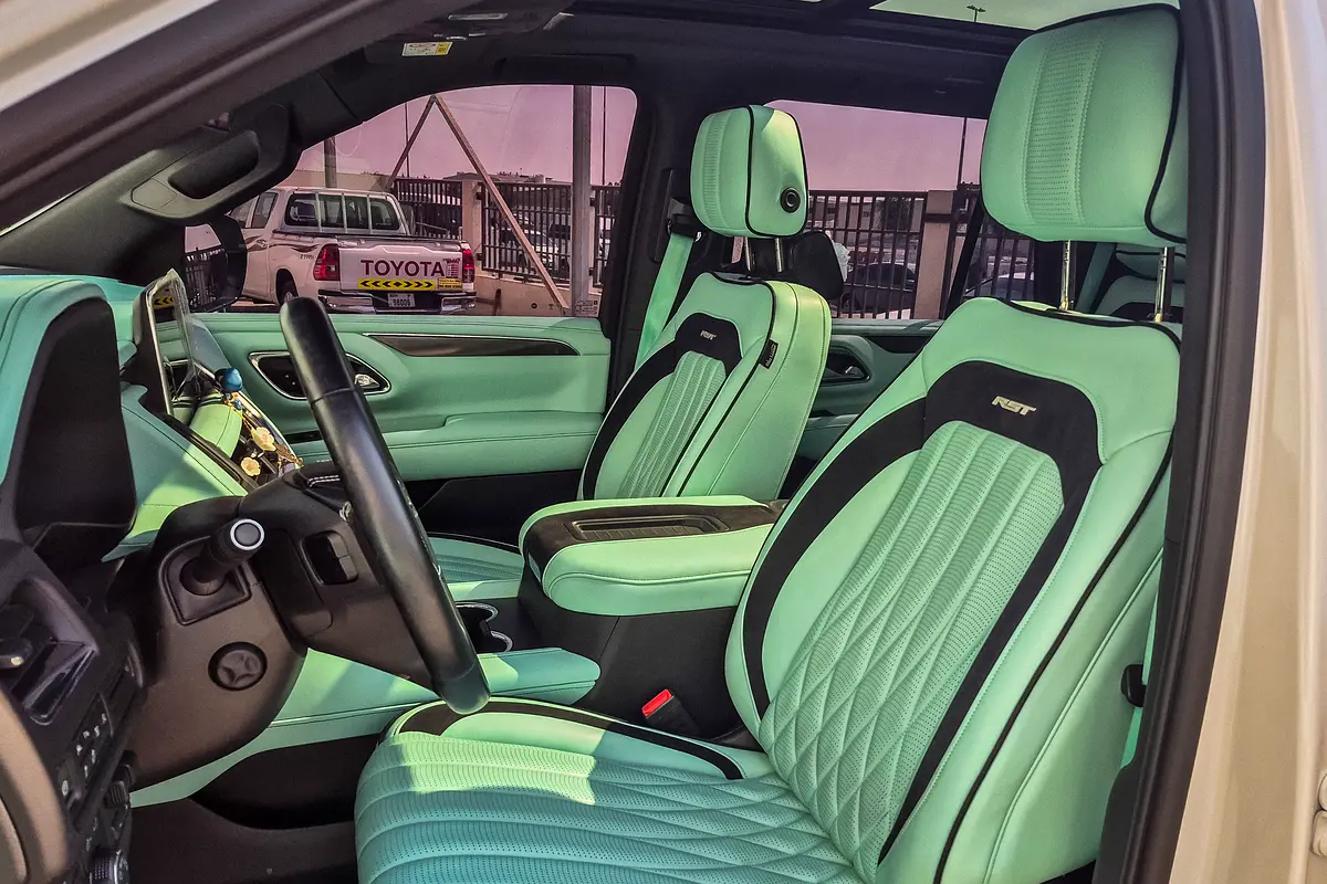 CHEVROLET Tahoe RST 2023 - photo 9 - Import Émirats | International Cars