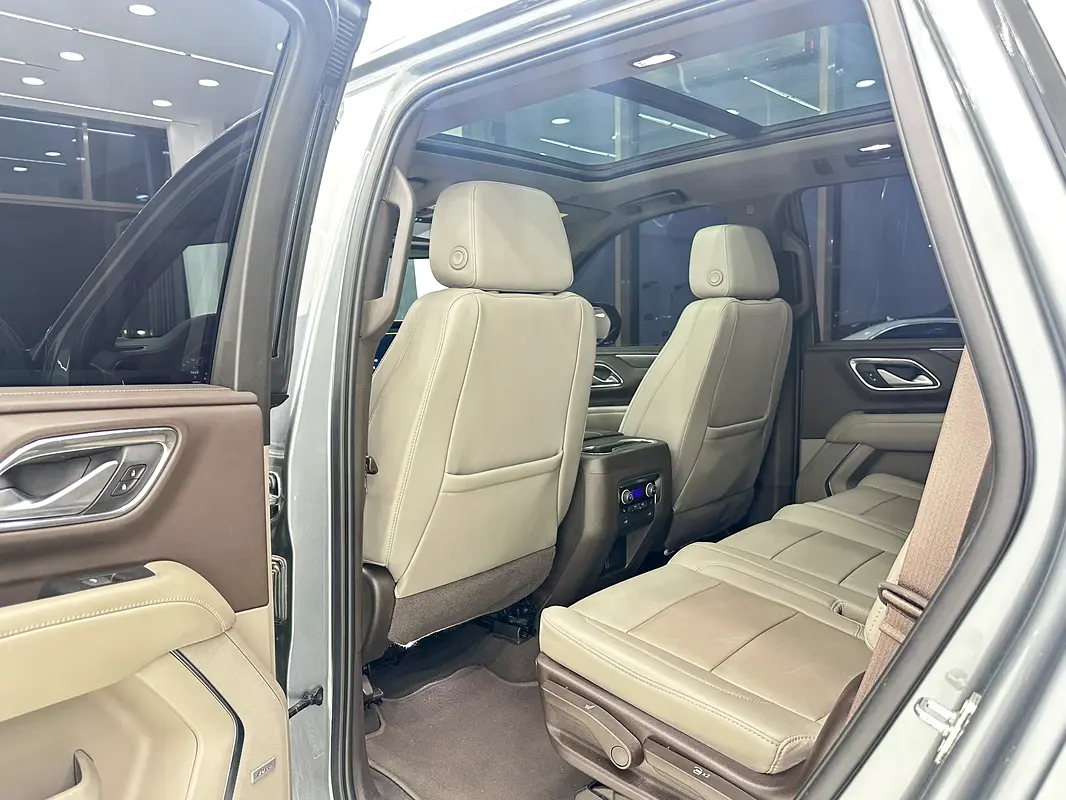 CHEVROLET Tahoe LT 2022 - photo 10 - Import Émirats | International Cars