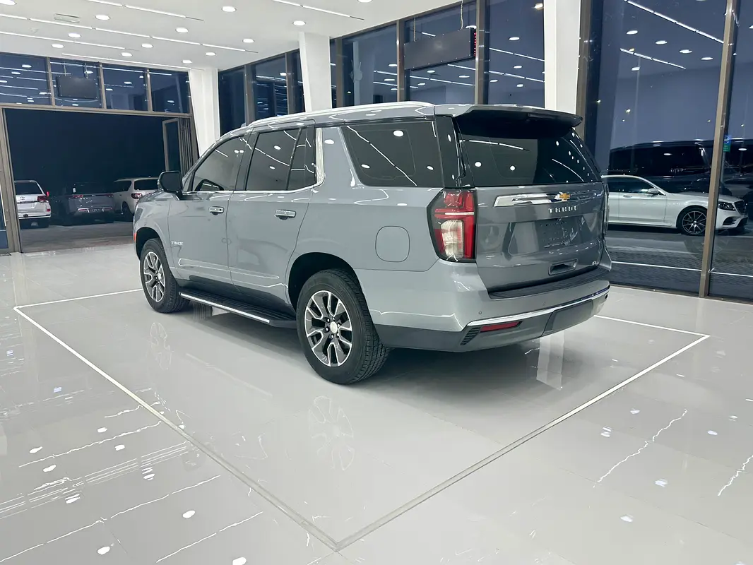 CHEVROLET Tahoe LT 2022 - photo 8 - Import Émirats | International Cars