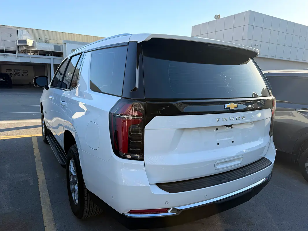 CHEVROLET Tahoe LS 2026 - photo 6 - Import Émirats | International Cars