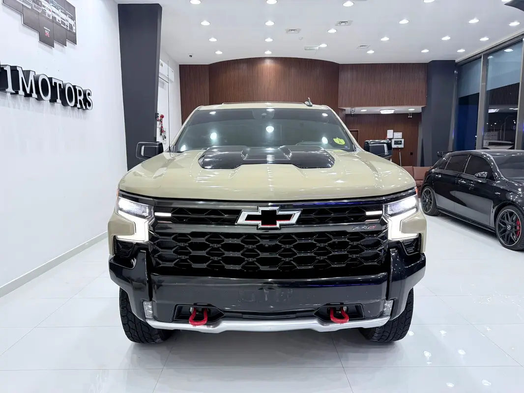 CHEVROLET Silverado ZR2 2023 - photo 5 - Import Émirats | International Cars