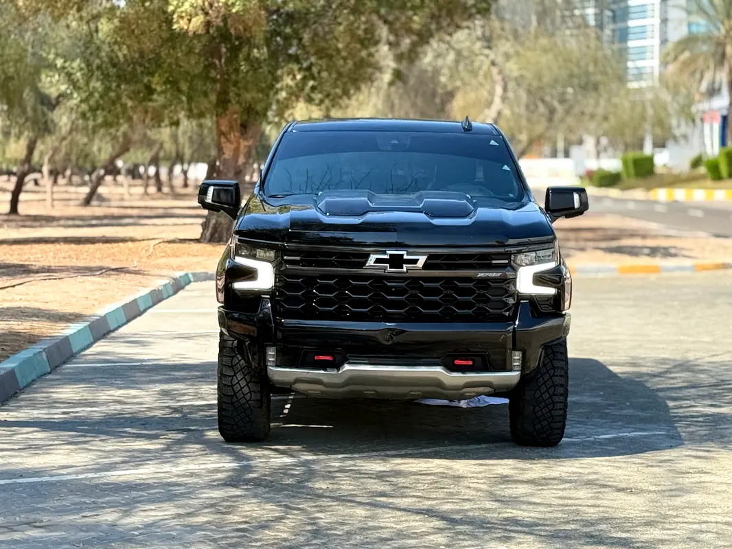 CHEVROLET Silverado ZR2 2022 - photo 2 - Import Émirats | International Cars