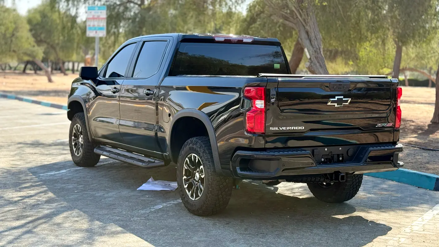 CHEVROLET Silverado ZR2 2022 - photo 7 - Import Émirats | International Cars