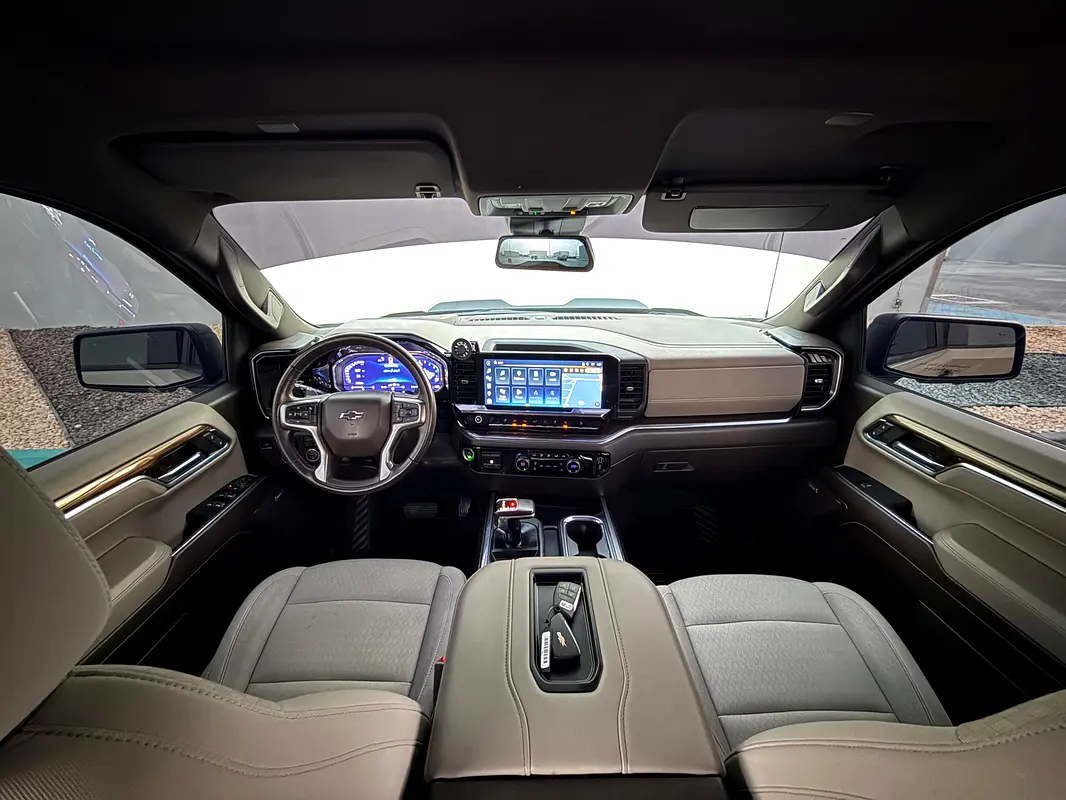 CHEVROLET Silverado 1500 LT Trail Boss 2022 - photo 10 - Import Émirats | International Cars