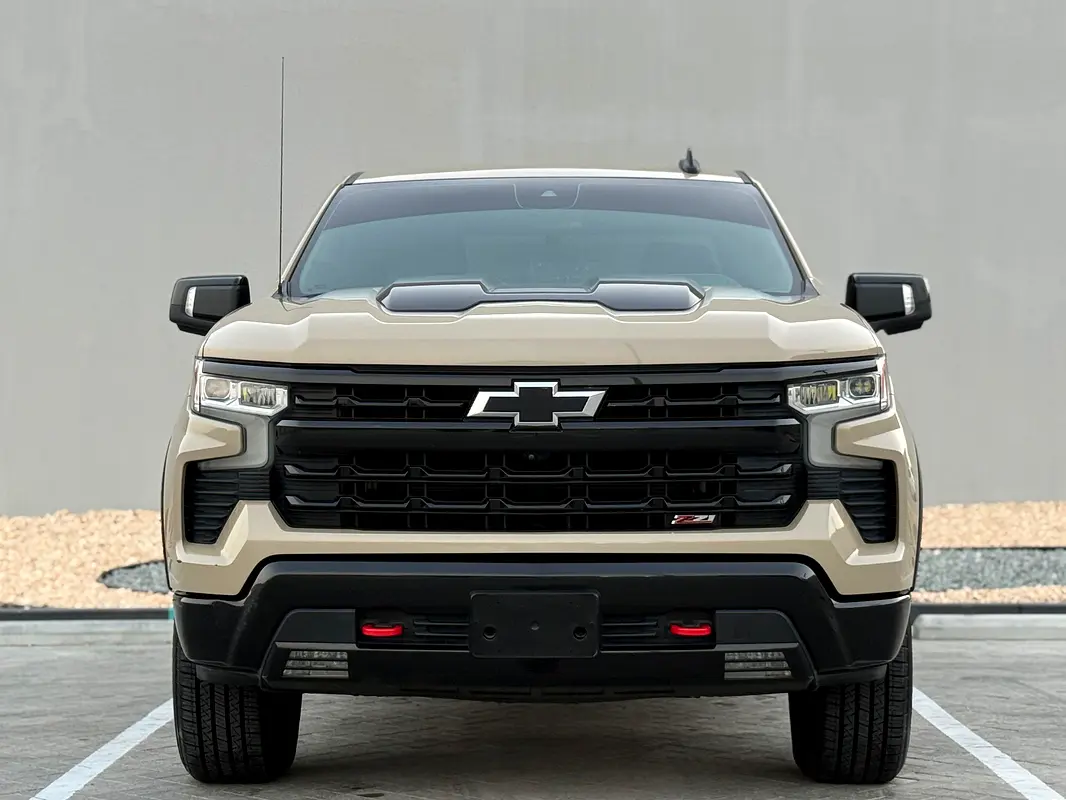 CHEVROLET Silverado 1500 LT Trail Boss 2022 - photo 2 - Import Émirats | International Cars