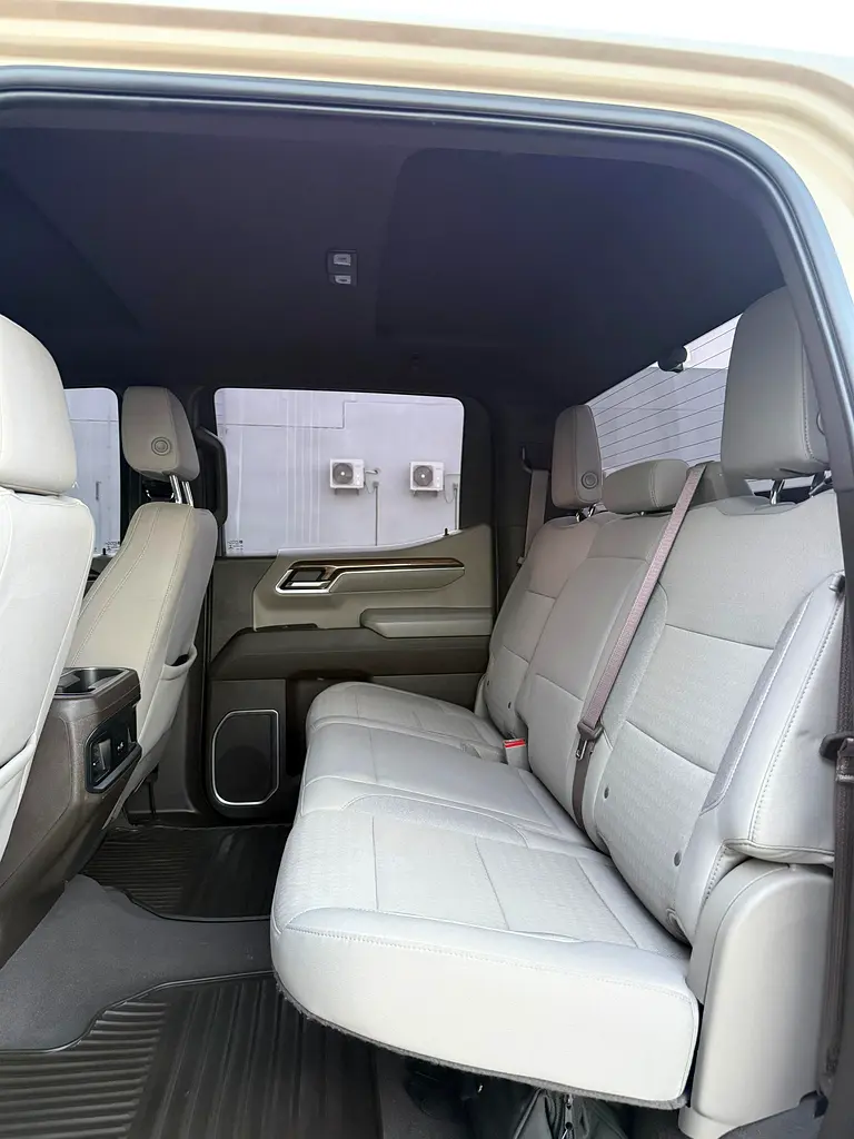 CHEVROLET Silverado 1500 LT Trail Boss 2022 - photo 7 - Import Émirats | International Cars