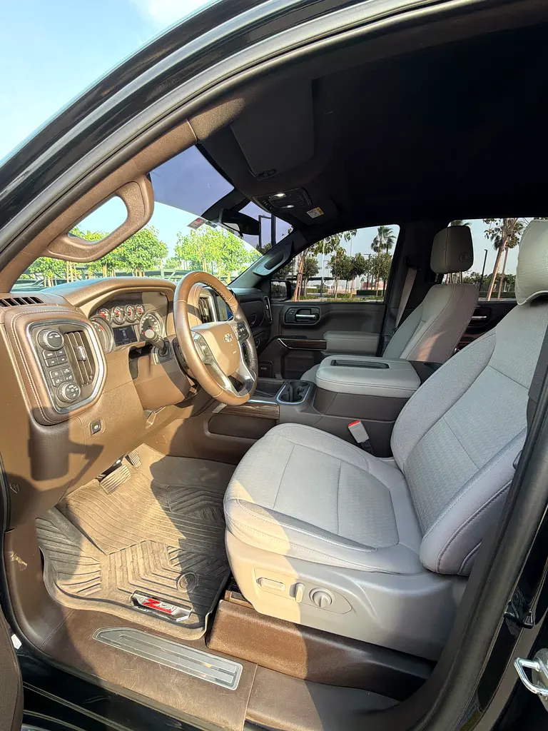 CHEVROLET Silverado 1500 LT Trail Boss 2021 - photo 10 - Import Émirats | International Cars