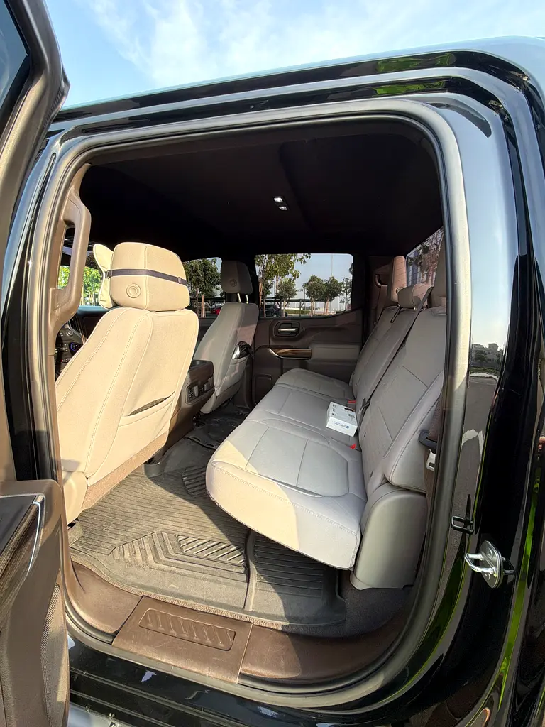 CHEVROLET Silverado 1500 LT Trail Boss 2021 - photo 11 - Import Émirats | International Cars