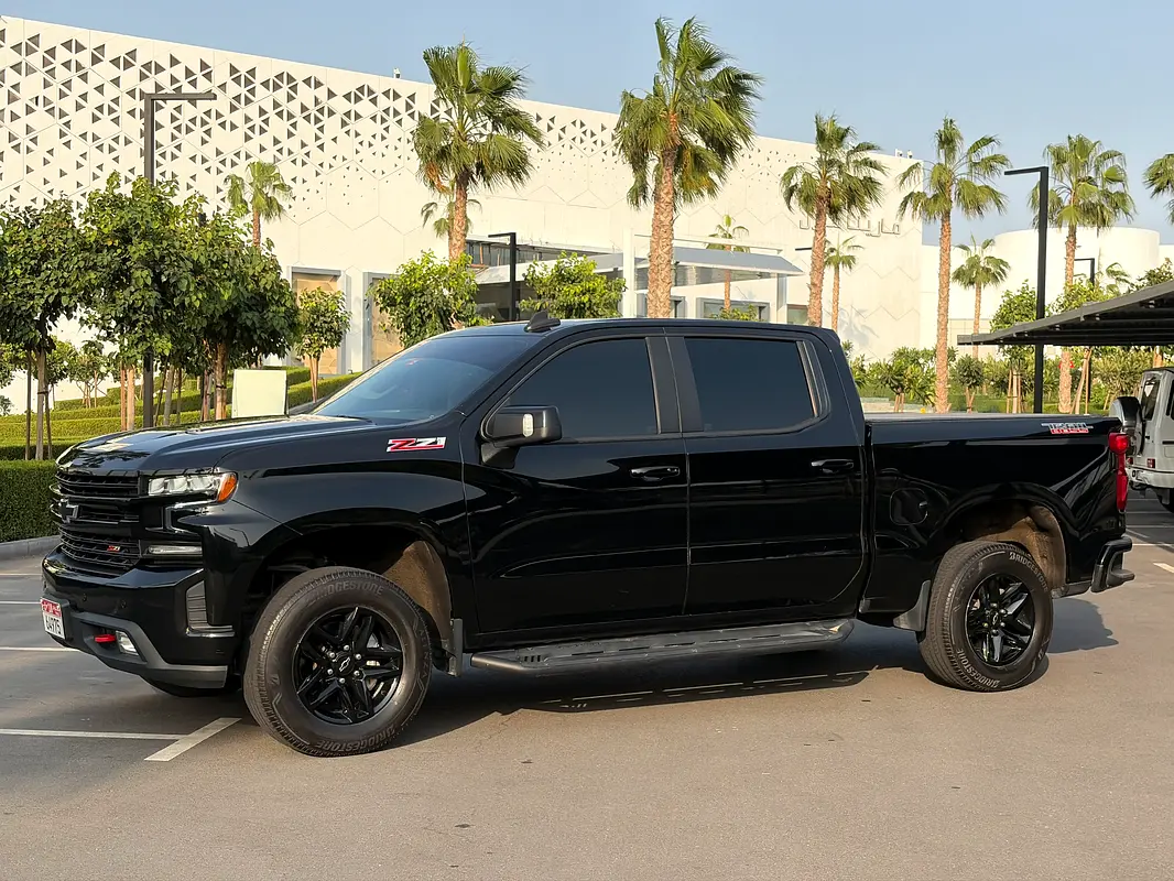 CHEVROLET Silverado 1500 LT Trail Boss 2021 - photo 2 - Import Émirats | International Cars