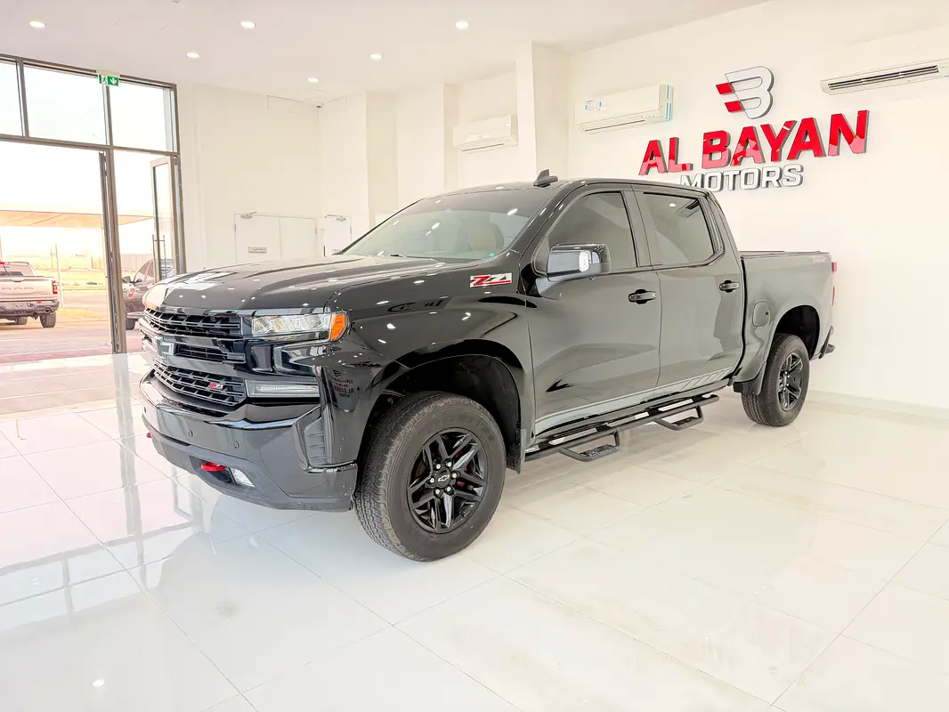 CHEVROLET Silverado 1500 LT Trail Boss 2021 - photo 2 - Import Émirats | International Cars