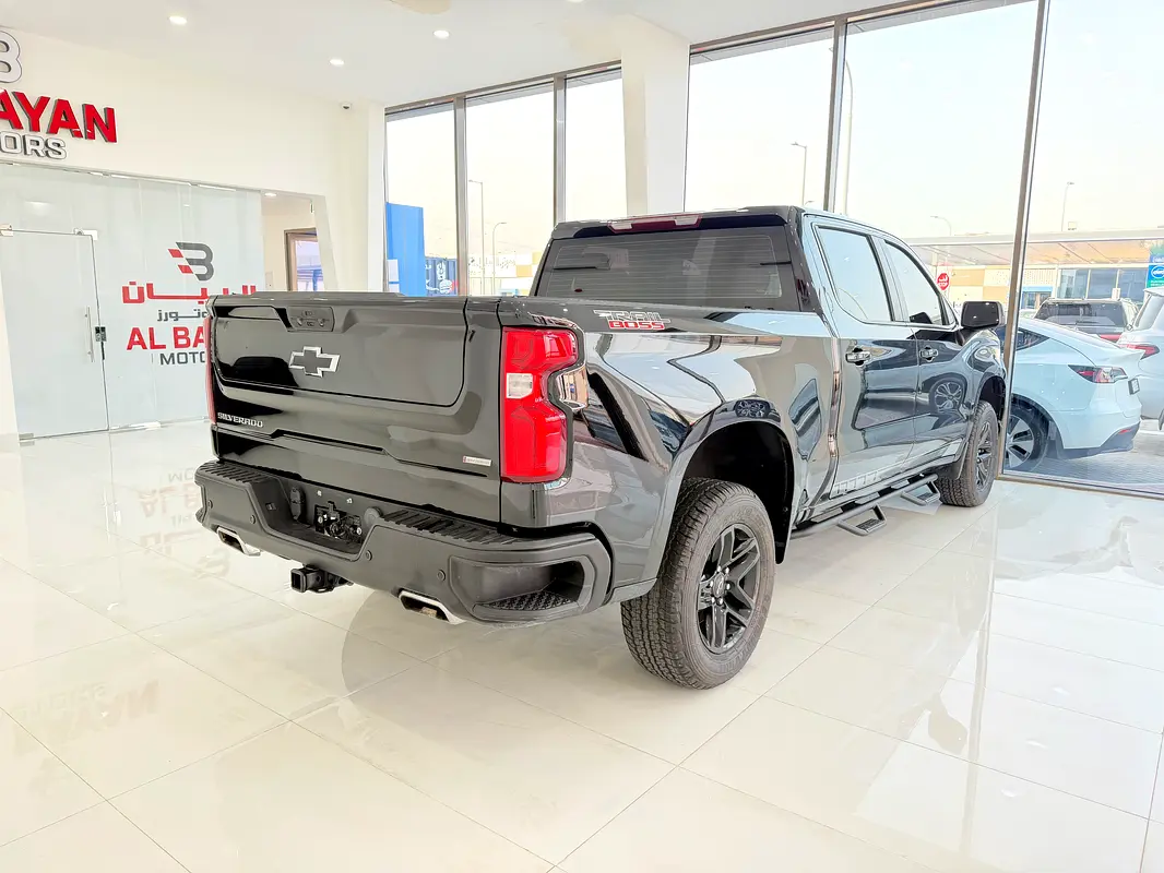 CHEVROLET Silverado 1500 LT Trail Boss 2021 - photo 4 - Import Émirats | International Cars