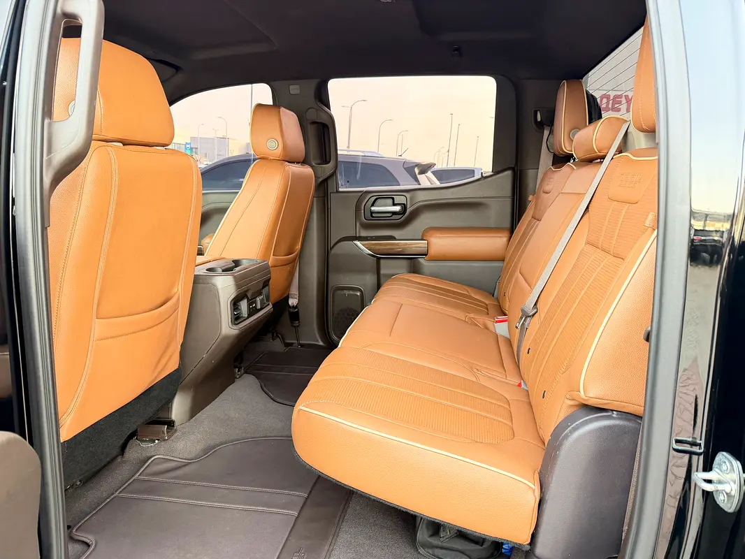 CHEVROLET Silverado 1500 LT Trail Boss 2021 - photo 8 - Import Émirats | International Cars