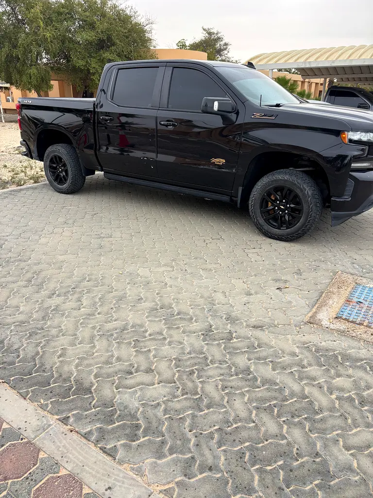CHEVROLET Silverado LT 2020 - photo 3 - Import Émirats | International Cars