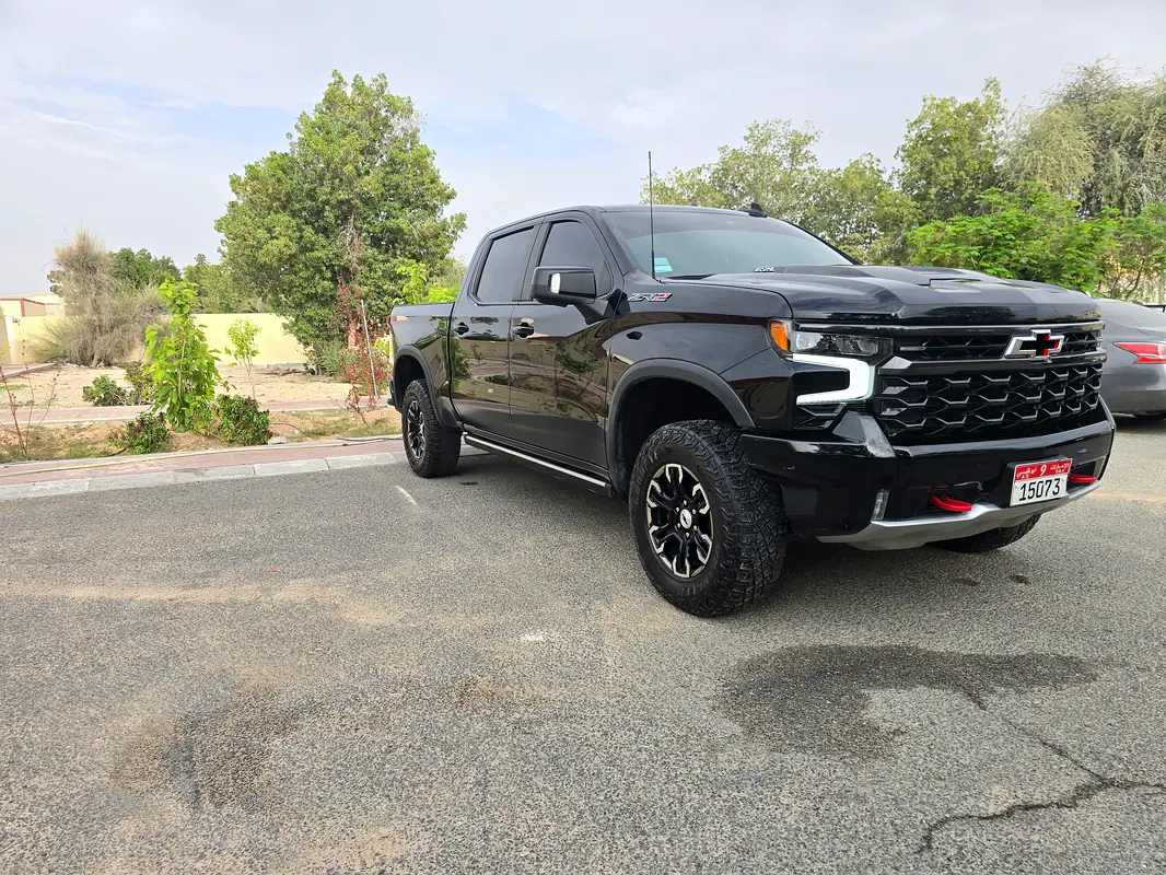 CHEVROLET Silverado ZR2 2024 - photo 2 - Import Émirats | International Cars