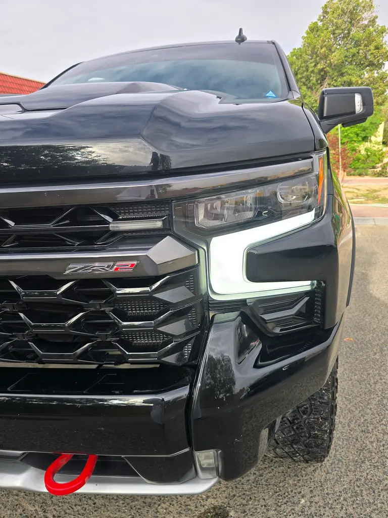 CHEVROLET Silverado ZR2 2024 - photo 3 - Import Émirats | International Cars