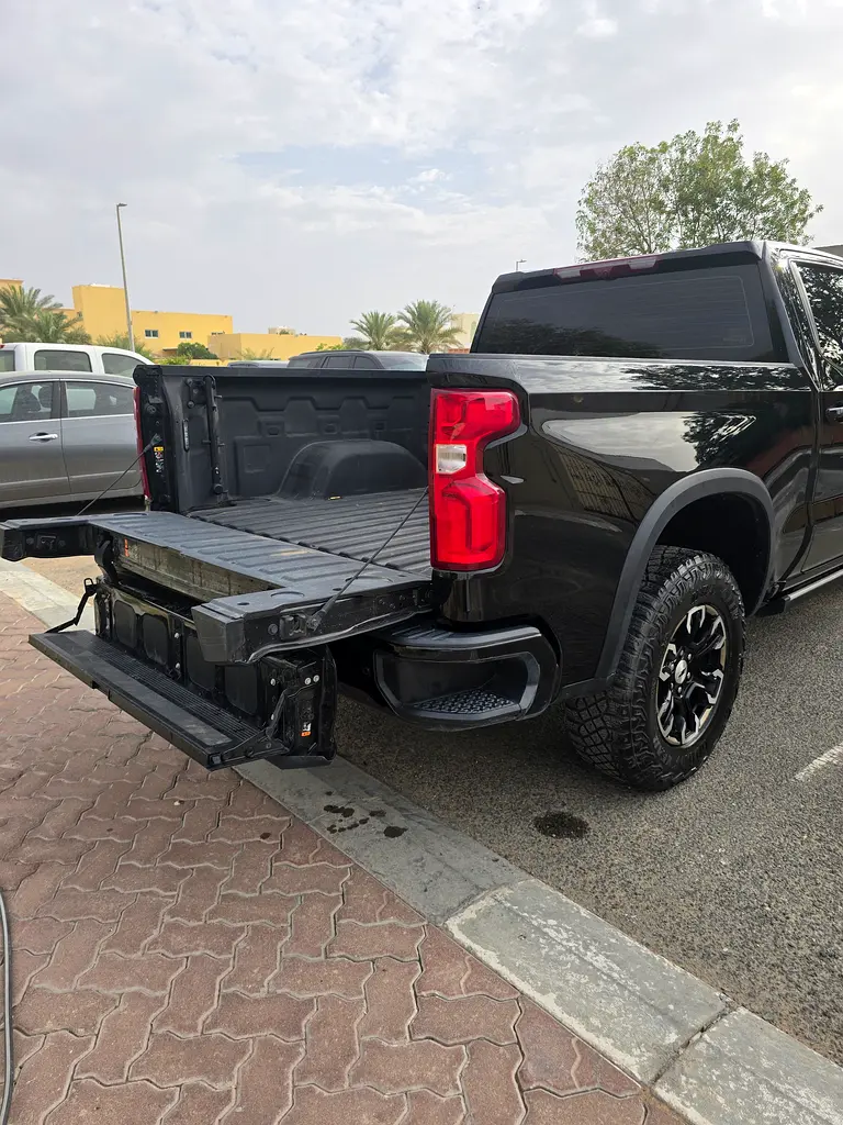CHEVROLET Silverado ZR2 2024 - photo 5 - Import Émirats | International Cars
