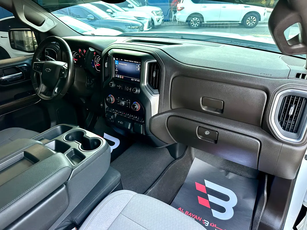 CHEVROLET Silverado 1500 LT Trail Boss 2021 - photo 10 - Import Émirats | International Cars