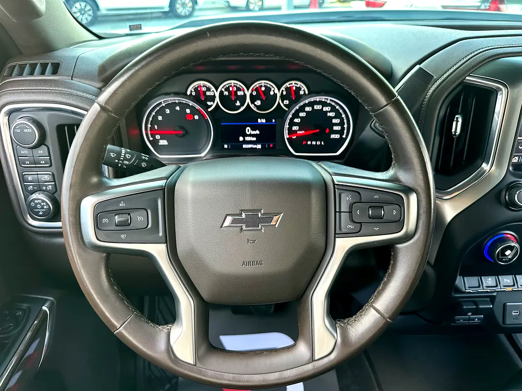 CHEVROLET Silverado 1500 LT Trail Boss 2021 - photo 11 - Import Émirats | International Cars