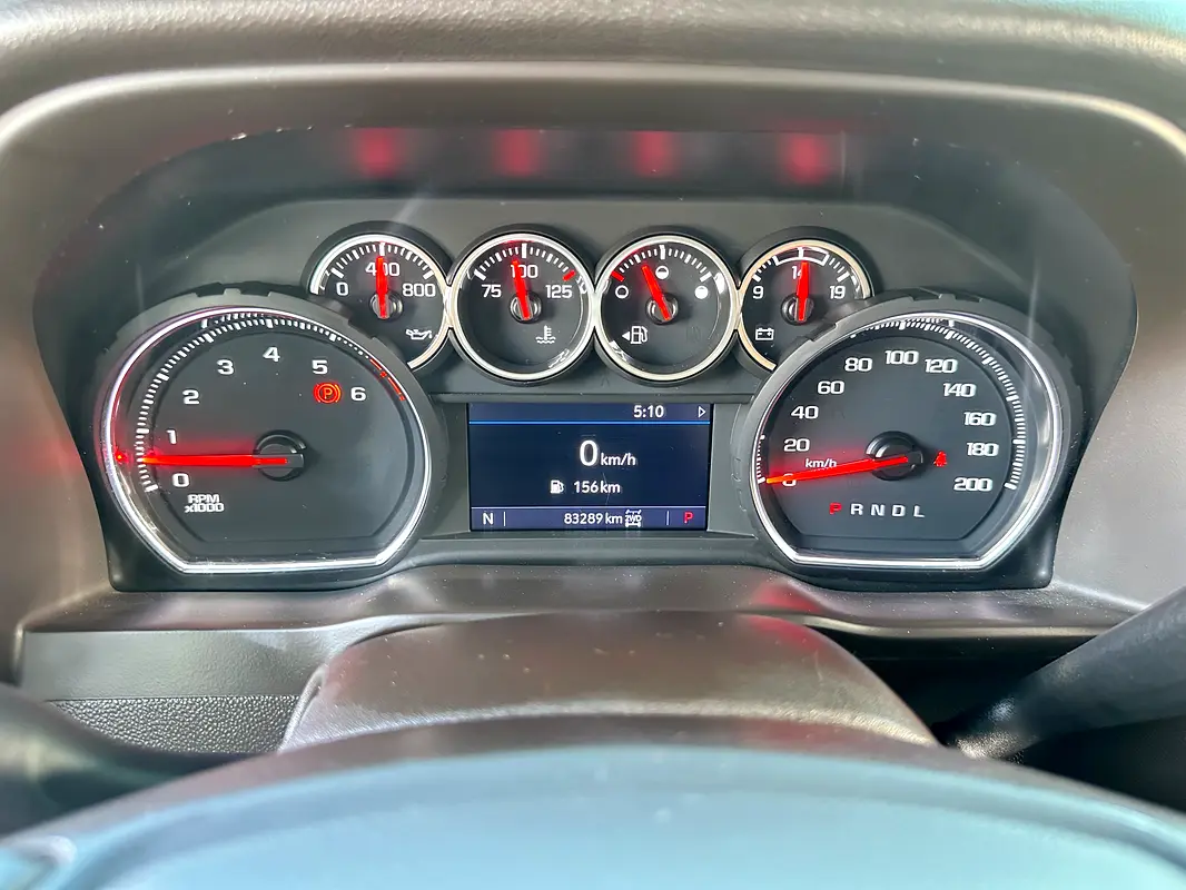 CHEVROLET Silverado 1500 LT Trail Boss 2021 - photo 12 - Import Émirats | International Cars