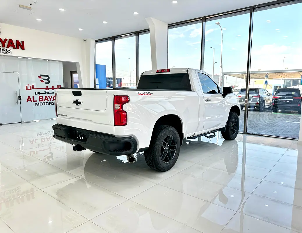 CHEVROLET Silverado 1500 LT Trail Boss 2021 - photo 3 - Import Émirats | International Cars