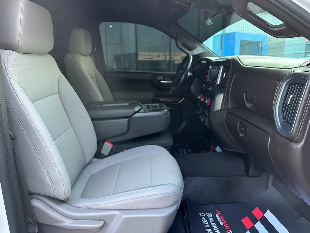 CHEVROLET Silverado 1500 LT Trail Boss 2021 - photo 8 - Import Émirats | International Cars