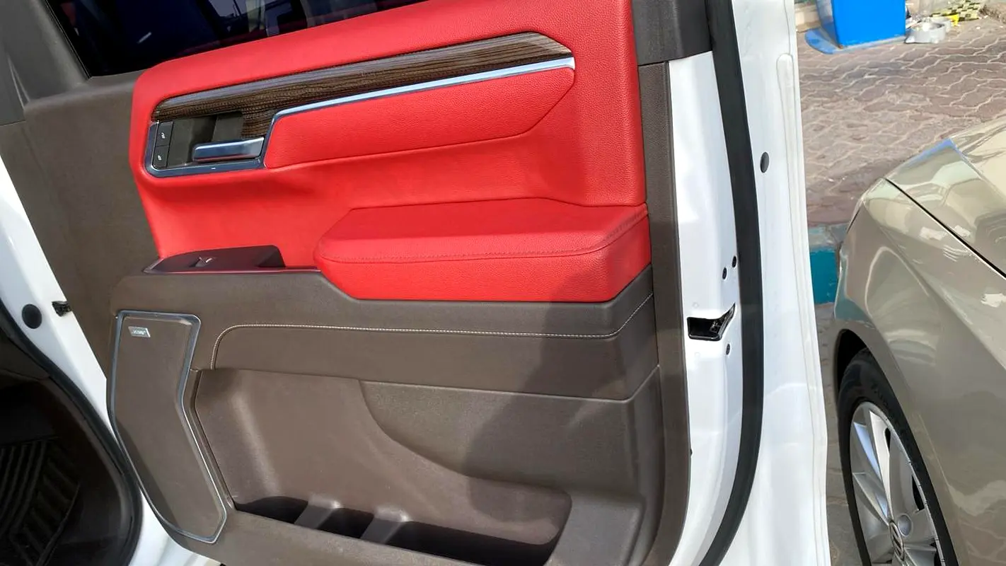 CHEVROLET Silverado 1500 LT Trail Boss 2023 - photo 11 - Import Émirats | International Cars