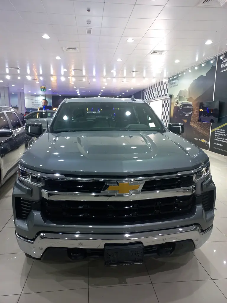 CHEVROLET Silverado LT 2025