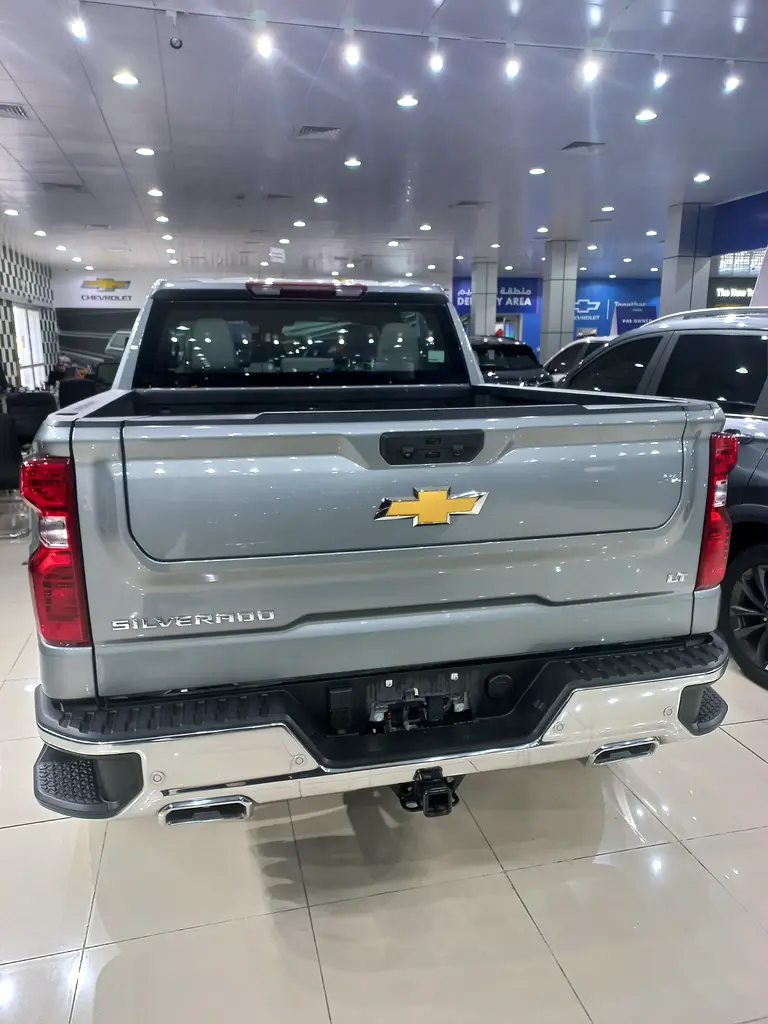 CHEVROLET Silverado LT 2025 - photo 4 - Import Émirats | International Cars