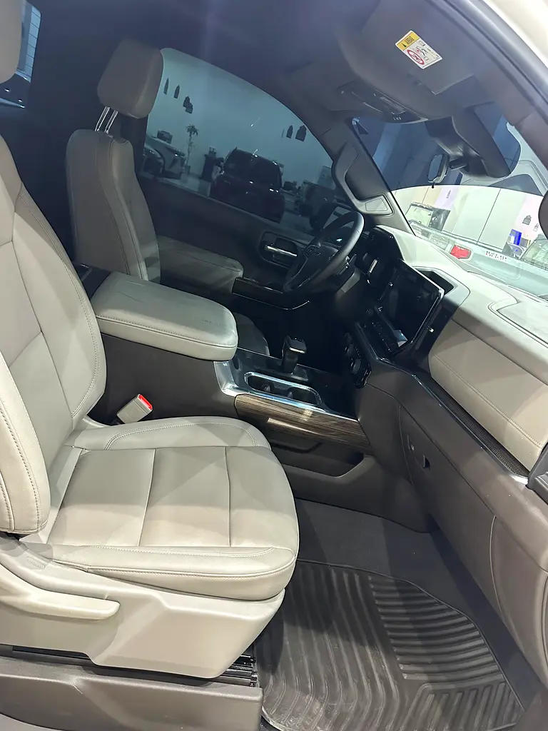 CHEVROLET Silverado 1500 LT Trail Boss 2025 - photo 11 - Import Émirats | International Cars