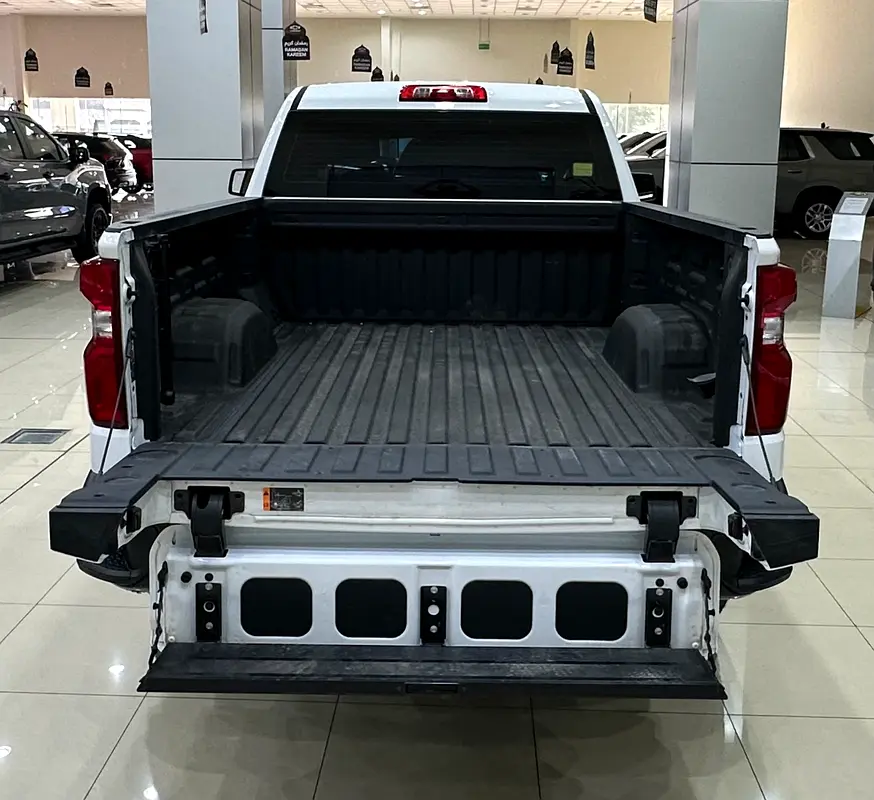 CHEVROLET Silverado 1500 LT Trail Boss 2025 - photo 9 - Import Émirats | International Cars